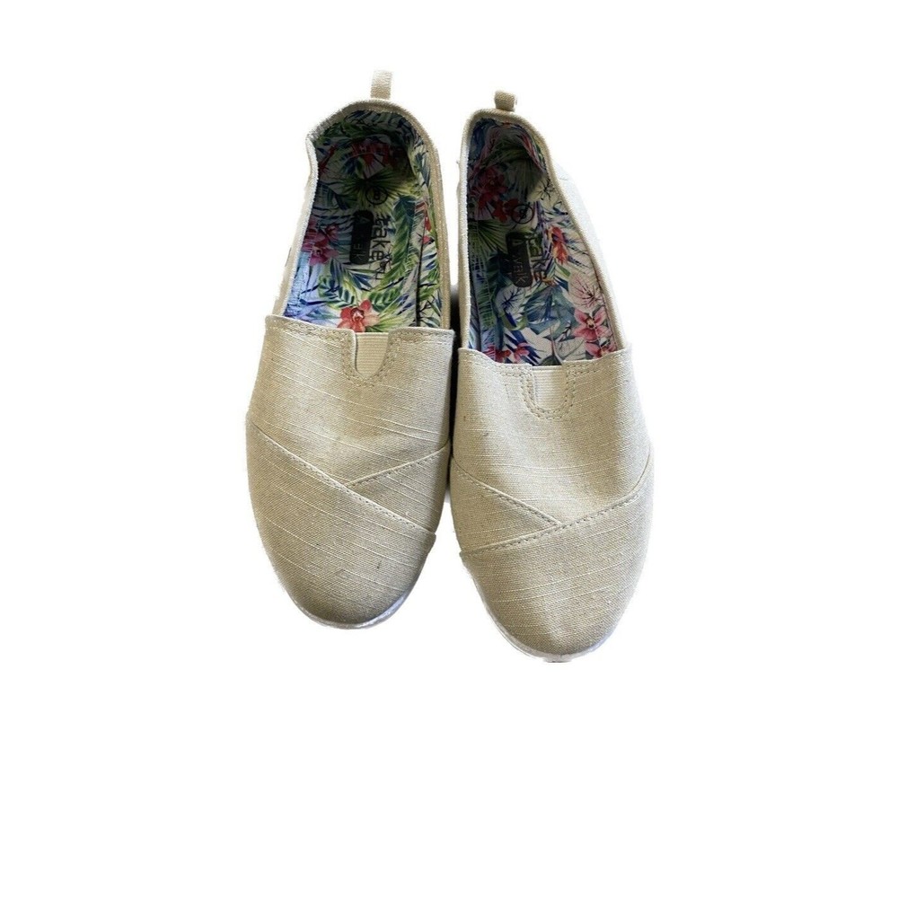 Women’s Tan Slip On Shoes Size 8